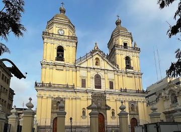 peru/lima/attraction/archdiocesan-shrine-of-the-heart-of-jesus-san-pedro