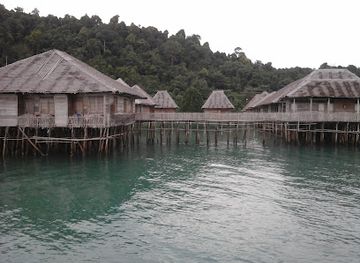 indonesia/riau-islands/attraction/sugi-island