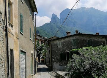 italy/garfagnana/attraction/fontana-di-carraia