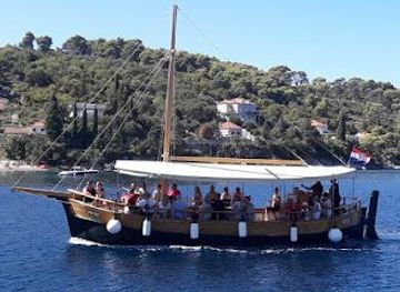 croatia/dubrovnik/attraction/dubrovnik-boat-tours-boats-bobara-mara-divo-calafuria