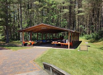maryland/rocky-gap-state-park/attraction/white-pine-pavilion