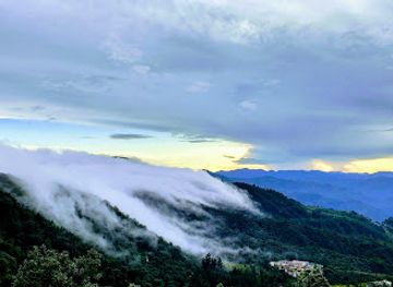 india/chopta/attraction/the-khirsu-park