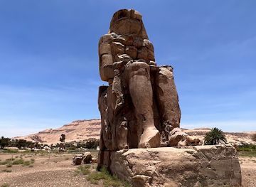 egypt/luxor/west-bank/attraction/colossus-of-memnon-on-the-west-bank