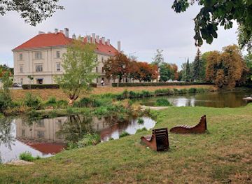 hungary/hansag/attraction/ovari-castle