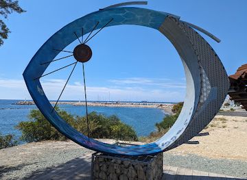 cyprus/governor-s-beach/attraction/fish-spot