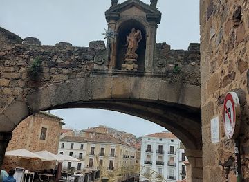 portugal/estremadura/attraction/old-town-of-caceres