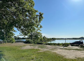 connecticut/the-quiet-corner/attraction/bluff-point-state-park