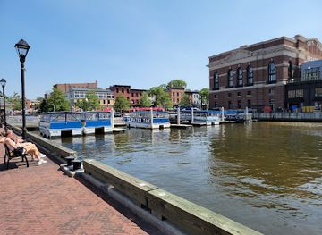 maryland/baltimore/fells-point/attraction/broadway-pier