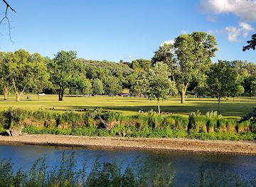 south-dakota/palisades-state-park/attraction/spencer-park