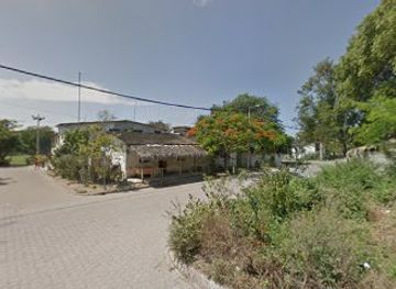 ecuador/montanita-beach/attraction/proyecto-la-colmena-balam