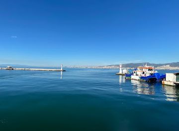 turkiye/izmir/alsancak/attraction/flags