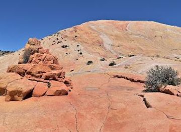utah/grand-staircase-escalante-national-monument/attraction/yellow-rock