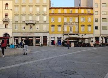 italy/trieste/attraction/the-new-fountain-in-piazza-goldoni