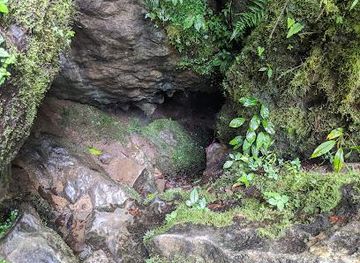 ecuador/tena/attraction/cavernas-templo-de-ceremonia