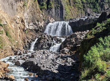 saint-vincent-and-the-grenadines/georgetown/attraction/wallibou-hotsprings