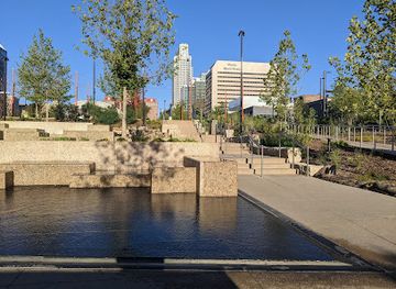 nebraska/omaha/attraction/gene-leahy-mall-at-the-riverfront