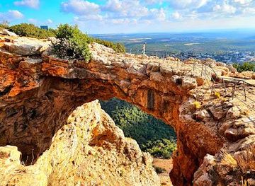 israel/nazareth/attraction/keshet-cave