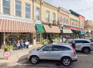 wisconsin/baraboo-range/attraction/baraboo-tours