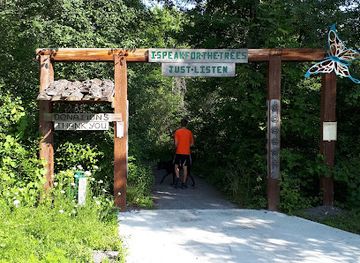 canada/niagara-peninsula/attraction/heartland-forest-nature-experience