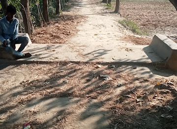 bangladesh/madhupur-tract/attraction/barendro-region-modhupur-gorh-and-lalmai-hills