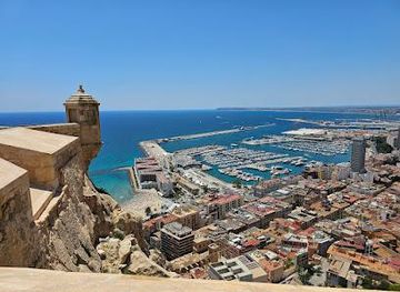 spain/alicante/attraction/castell-de-santa-barbara