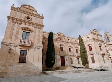 spain/salamanca/centro/attraction/episcopal-palace-history-museum-salamanca