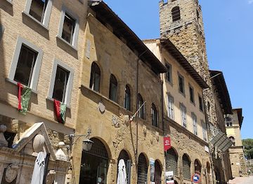 italy/arezzo/attraction/fondazione-ivan-bruschi-casa-museo-dell-antiquariato-ivan-bruschi