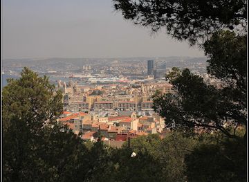france/marseille-calanques/attraction/trouee-de-vauban