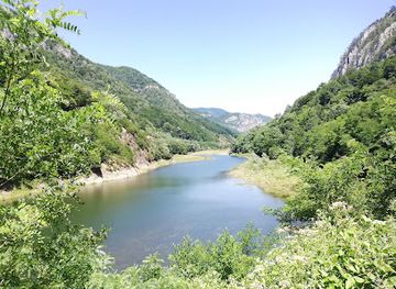 romania/caras-severin/attraction/parcul-national-domogled-valea-cernei