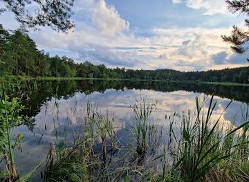 poland/masurian-lake-district/attraction/jezioro-upadek