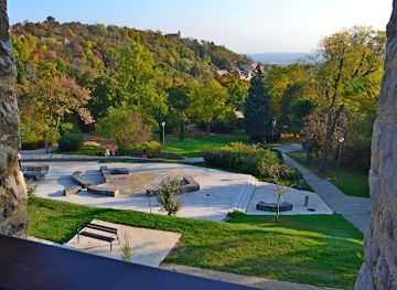 hungary/pecs/attraction/tettye-park