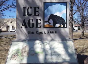 kansas/glaciated-region/attraction/monument-to-the-ice-age