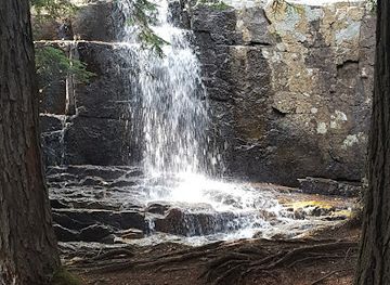 new-york/whiteface-mountain/attraction/stag-brook-falls