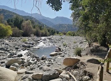 chile/metropolitan-region-of-santiago/attraction/rio-clarillo-national-park