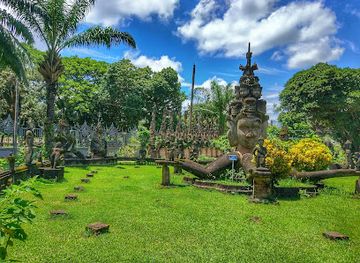 laos/xaisomboun-province/attraction/buddha-park-wat-xieng-khouane-luang
