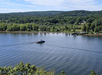 connecticut/connecticut-river-valley/attraction/gillette-castle-state-park