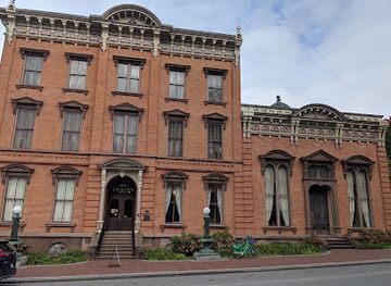 new-york/saratoga-springs/attraction/the-saratoga-springs-history-museum