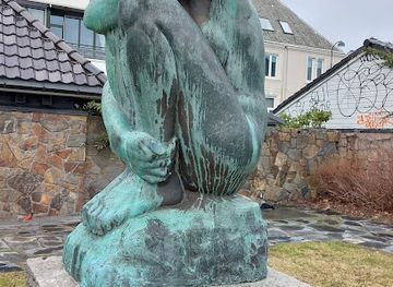 norway/kristiansand/attraction/statue