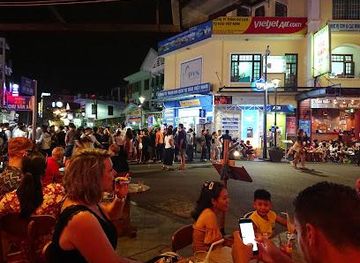 vietnam/hue/attraction/hue-night-walking-street