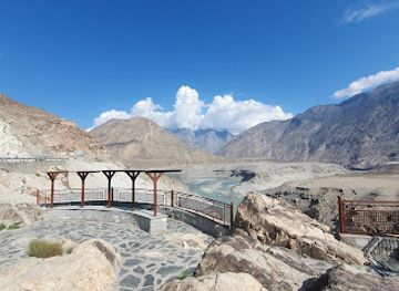 pakistan/gilgit/attraction/the-three-mountains-junction-view-point