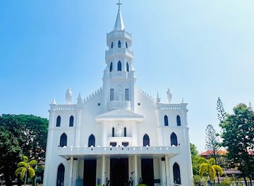 india/alleppey/attraction/mount-carmel-roman-catholic-cathedral