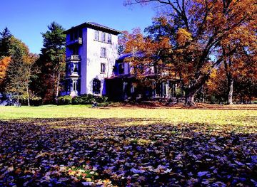 new-york/hudson-valley/attraction/locust-grove-estate