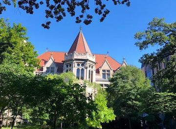 illinois/bolingbrook/attraction/the-university-of-chicago