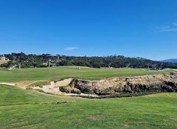 california/big-sur/attraction/cypress-point-club