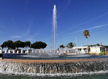 portugal/portimao/attraction/fonte-da-praia-dos-tres-castelos
