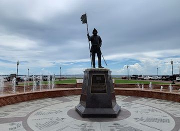 Plaza De Luna Memorial Monument