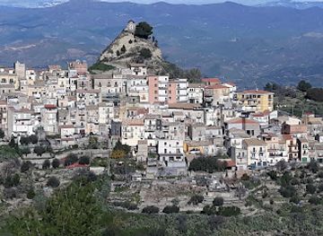 italy/sicily/attraction/castello-di-corradino