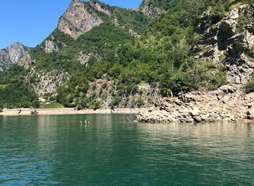 albania/kelmendi/attraction/lumi-i-shales