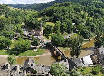 france/midi-pyrenees/attraction/belcastel-castle