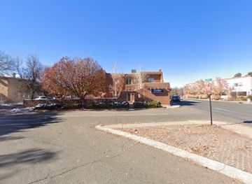 new-mexico/santa-fe/attraction/yard-dog